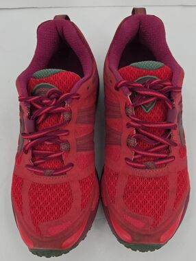 Brooks Pink and Purple Running Shoes